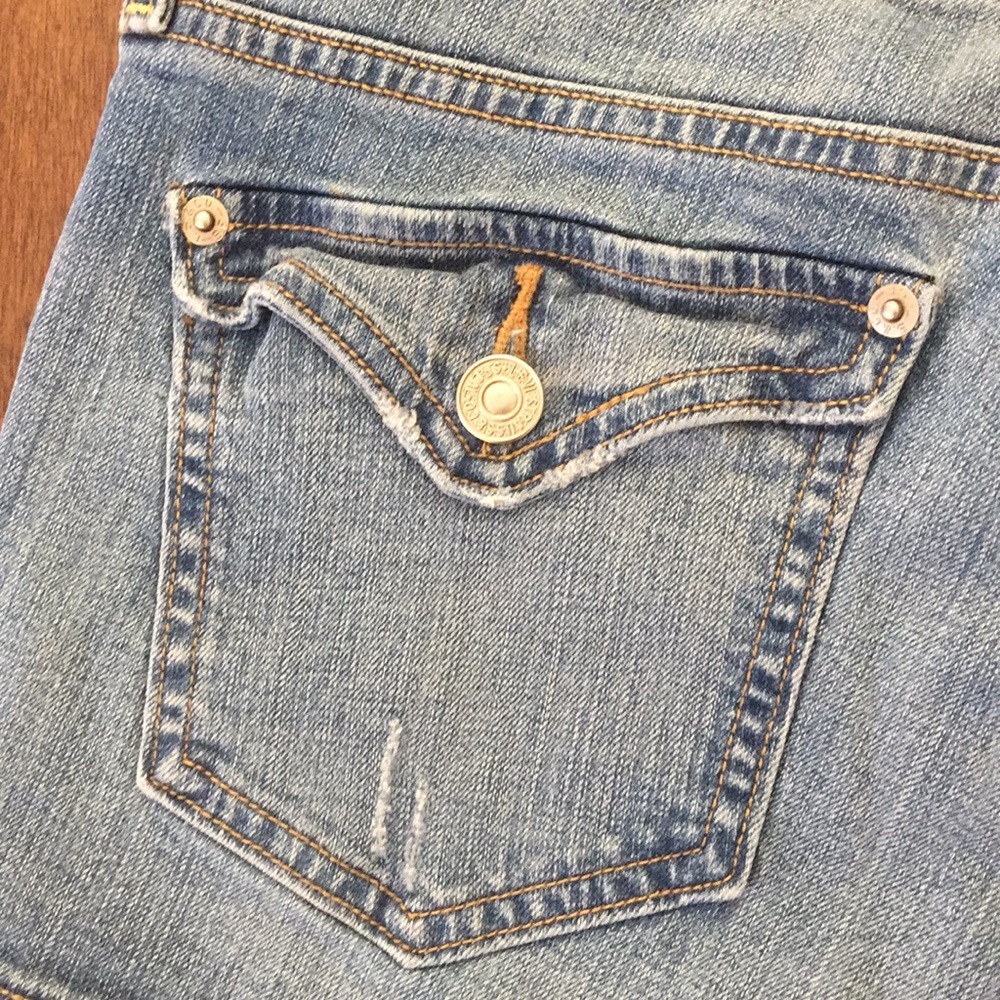 Levi’s denim shorts size 9 - Picture 3 of 7